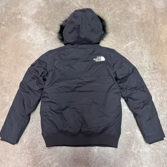 The North Face Men’s Gotham Jacket iii black color 874RGOE - Picture 2 of 9